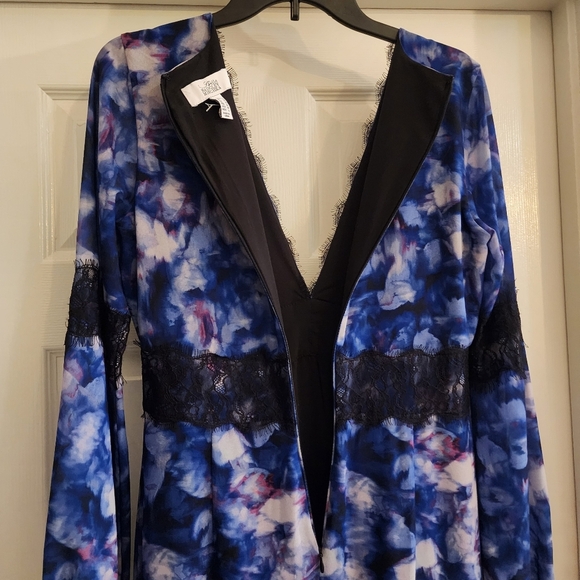 Badgely Mischka Deep V Maxi Dress- 6 - Picture 13 of 16